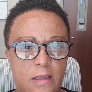 Meet your Posher, Valerie